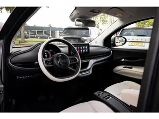 Foto 20 van Fiat 500 La Prima 42 kWh by Bocelli All Season | Stoelverwarming | JBL | CarPlay
