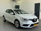 Foto 15 van Renault Mégane 1.3 TCe Limited 5deurs | Airco | Elek. Pakket | 93.000KM | LM velgen | Inruil mogelij