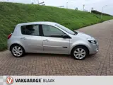 Foto 26 van Renault Clio 1.6 20th Anniversary AUTOMAAT