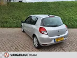 Foto 30 van Renault Clio 1.6 20th Anniversary AUTOMAAT