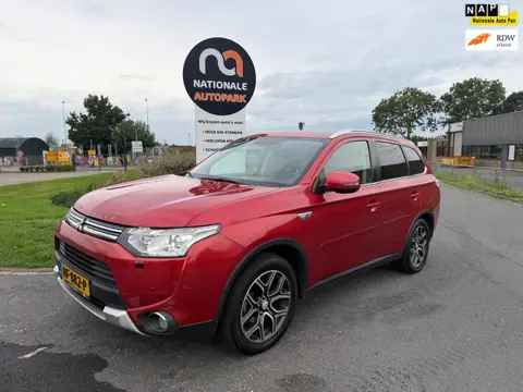 Mitsubishi Outlander | 2015 | 2.0 PHEV Limited Edition X-Line | Automaat | Export en Handel | APK