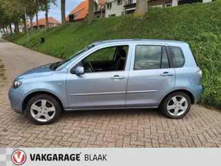 Foto 13 van Mazda 2 1.4 Touring + Airco
