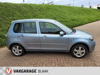 Foto 16 van Mazda 2 1.4 Touring + Airco
