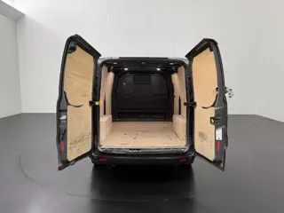 Foto 15 van Ford Transit Custom 2.0TDCi 130PK Automaat Limited | Dakdragers | Multimedia | Camera | Airco | Crui
