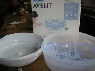 Baby cook beaba + philips avent magnetronstoomsterilisator