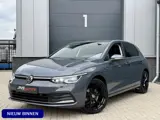 Foto 22 van Volkswagen Golf 1.5 TSI *R-Velgen* Delfingrau / Adapt. Cruise / IQ light / Apple Carplay / Stoelverw