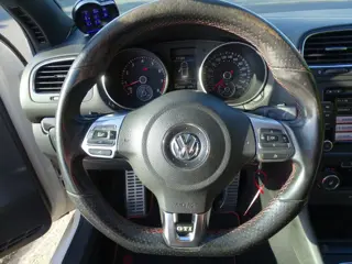 Foto 19 van VOLKSWAGEN GOLF 2.0 GTI EDITION - Panodak - Blth - Motor Monitor - LED