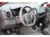 Foto 30 van Renault Clio 0.9 TCe Limited 90 pk | Airco | Bluetooth | Cruise control | Isofix bevestiging voor ki