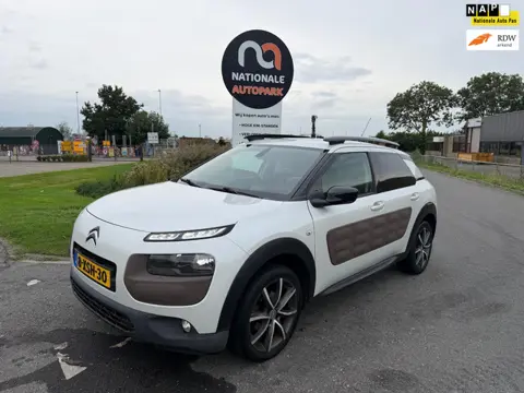Citroen C4 Cactus | 2014 | 1.6 BlueHDi Shine | Handgeschakeld | Export en Handel | APK