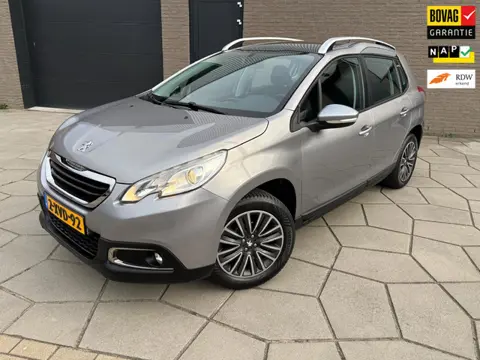 Peugeot 2008 1.2 PureTech Act. | AUTOM.|nieuwe Riem|Pano-dak|Trekh.|Navi GROOT scherm