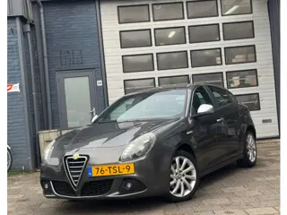 Alfa Romeo Giulietta 1.4 T Distinctive | Clima | Cruise | Navi