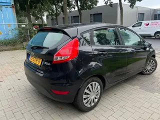 Foto 14 van Ford Fiesta 1.25 Limited Vol Jaar Apk