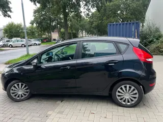Foto 11 van Ford Fiesta 1.25 Limited Vol Jaar Apk