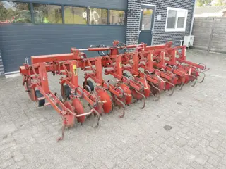 Rau Polycrop Schoffelmachine 8 rijen