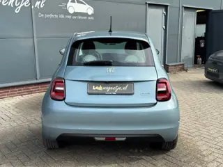 Foto 17 van Fiat 500 e 3+1 La Prima 42 kWh *extra deur *camera *carplay
