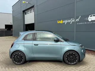 Foto 14 van Fiat 500 e 3+1 La Prima 42 kWh *extra deur *camera *carplay