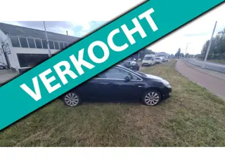 Opel Astra 1.4 Turbo Cosmo