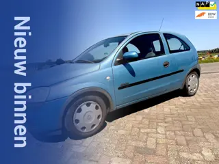 Opel Corsa 1.0-12V Comfort LAGE KM's 156346 NAP auto is rijbaar geen APK voor onderdelen