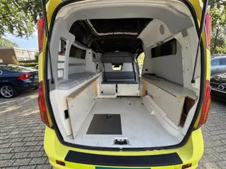 Foto 17 van Volvo V70 D5 AWD Nilsson AMBULANCE / Camper 4 zitplaatsen