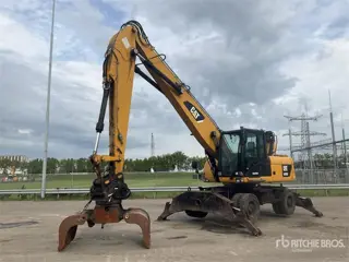 Cat M318 (bj 2012)