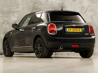 Foto 19 van MINI Cooper 1.5 Cooper Chili Sport (5 DEURS, HARMAN KARDON, DEALER ONDERHOUDEN, BRUIN NAPPA LEDER, U
