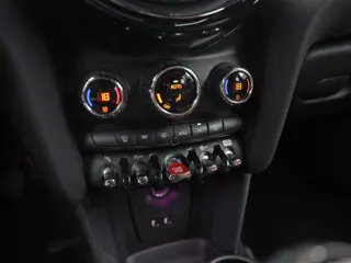 Foto 12 van MINI Cooper 1.5 Cooper Chili Sport (5 DEURS, HARMAN KARDON, DEALER ONDERHOUDEN, BRUIN NAPPA LEDER, U