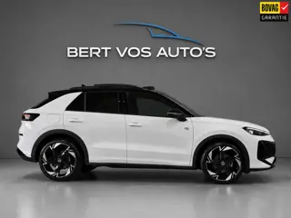 Volkswagen T-Roc 1.5 eTsi R-Line First Edition