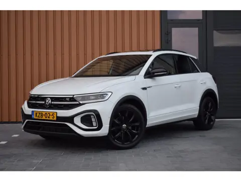 Volkswagen T-Roc 1.5 TSI R-Line Black Style | Pano | Keyless | Trekhaak | IQ light
