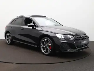 Foto 16 van Audi A3 45 TFSI 272pk e S edition Competition | Panoramadak | Sonos | Camera | Head up | Elek. bedie