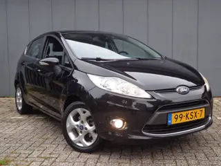 Foto 12 van Ford Fiesta 1.6i 16V Titanium 2Eig.Dealer Onderhoud