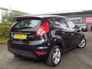 Foto 14 van Ford Fiesta 1.6i 16V Titanium 2Eig.Dealer Onderhoud