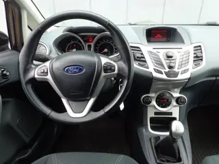 Foto 16 van Ford Fiesta 1.6i 16V Titanium 2Eig.Dealer Onderhoud