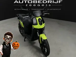 Fantic Issimo City L1 Bromscooter (bj 2026, automaat)