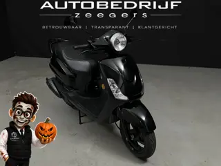 SYM Snorscooter Fiddle II *Full-Black* (bj 2025, automaat)