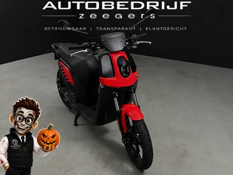 Fantic Issimo City L1 bromscooter (bj 2026, automaat)
