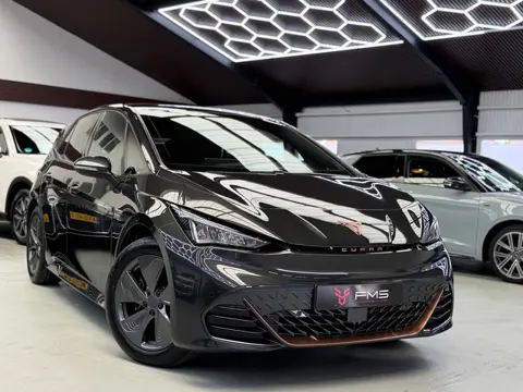 CUPRA Born Essential 62 kWh CarPlay 204 pk