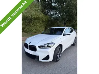 BMW X2 xDrive25e High Executive M Sport Pano HUD Leder Navi Plus 19 Inch Stuurverwarming Driving Ass