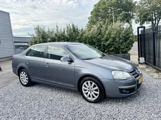 Volkswagen Jetta 1.4 TSI Comfortline Clima|Cruis|Nav Grijs