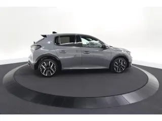 Foto 12 van Peugeot 208 1.2 Hybrid 145 e-DCS6 GT | Alcantara Pakket | Camera | Apple Carplay | Stoelverwarming