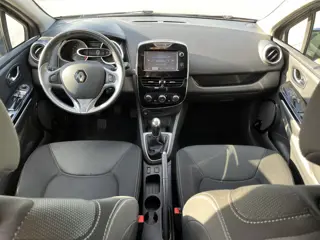 Foto 18 van Renault Clio 0.9 TCe ECO Night&Day / Trekhaak / Airco /