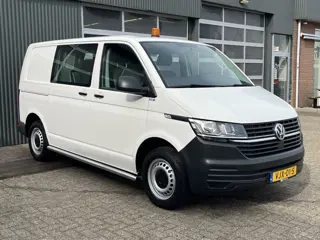 Volkswagen Transporter 2.0 TDI 90pk L1H1 DC Airco Trekhaak 2200kg trekgewicht Telefoonverbinding 5-P