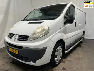 Renault Trafic 2.0 dCi T27 L1H1 Eco - Schade