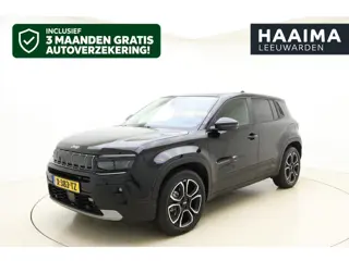 Jeep Avenger Altitude 54 kWh | Adaptive Cruise control | Climate control | Camera | 18" Lichtmetalen