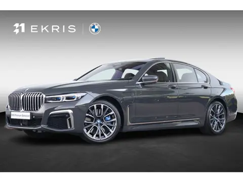 BMW 7-serie 745e High Executive | Schuif/Kantel Dak | Active Steering | Comforttoegang | Soft-Close 