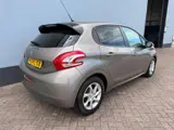 Foto 28 van Peugeot 208 1.2 PureTech Style - Navigatie