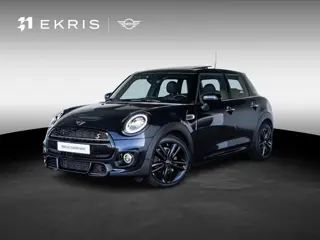 MINI 5-deurs Cooper S | John Cooper Works Uitvoering | 17" LM Track Spoke zwart | Glazen panoramadak