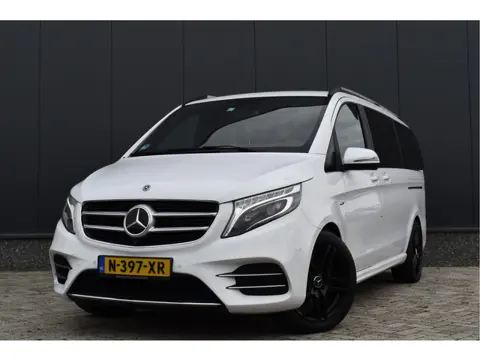 Mercedes-Benz V-Klasse 250d Lang AMG line 7p Marge Pano - Trekhaak - Burmeister