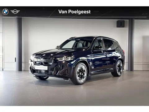 BMW iX3 High Executive Edition 80 kWh | M Sport | Glazen Panoramadak | Stoelverwarming | Head-Up Dis