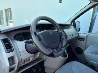 Foto 15 van Renault TRAFIC T29 L2/H1 2.0 DCI Q 84KW E4 - CAMPER - HEFDAK - KEUKEN
