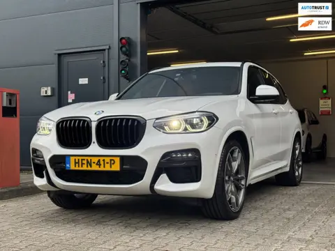 BMW X3 M40i xDrive High Executive / PANO / HEAD-UP / 360 CAM / KEYLESS / CARPLAY / MEMORY / HARM-KAR